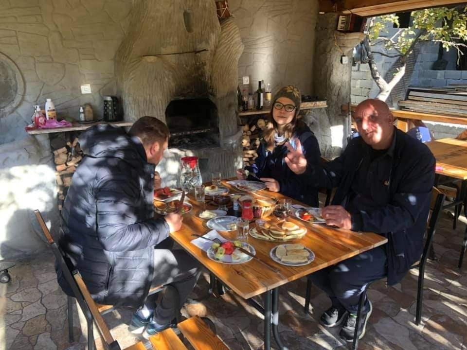 Mariami Hotel Kazbegi Ngoại thất bức ảnh