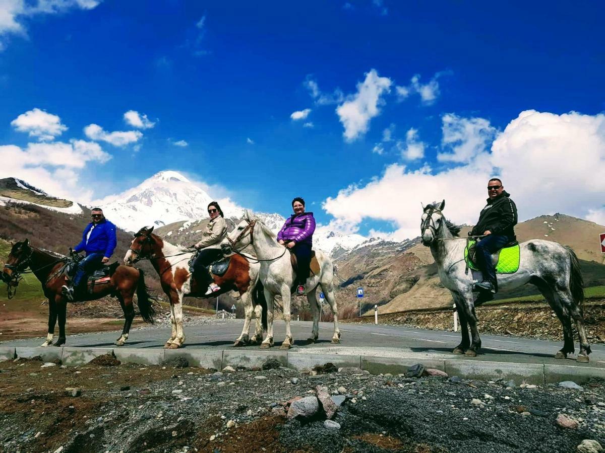 Mariami Hotel Kazbegi Ngoại thất bức ảnh